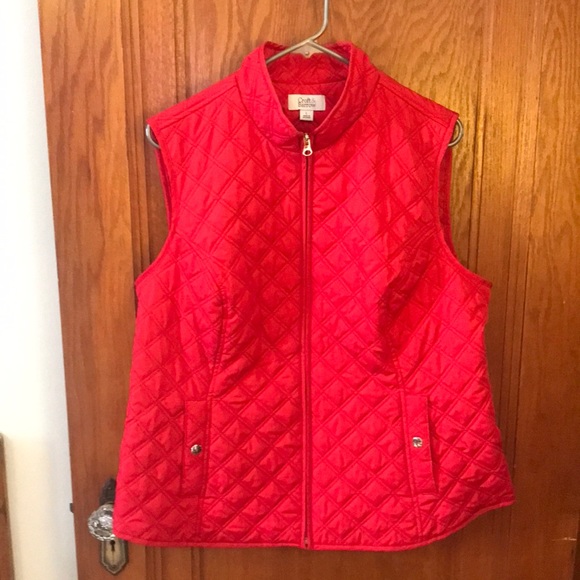 Red Vest - Picture 1 of 5